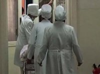 Bakıda lüks avtomobil İTV-nin maşınına çırpıldı - Yaralının ayağını kəsdilər
