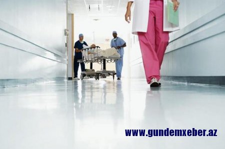 Klinikaya xəstə kimi gəlib, tibb bacısını soydu