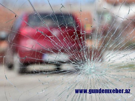 Deputatın bacısı qəzaya düşdü - FOTO