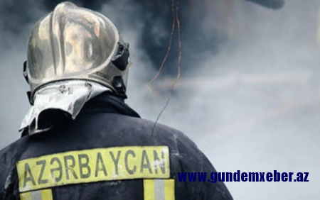 Sumqayıtda tikilidə yanğın başladı